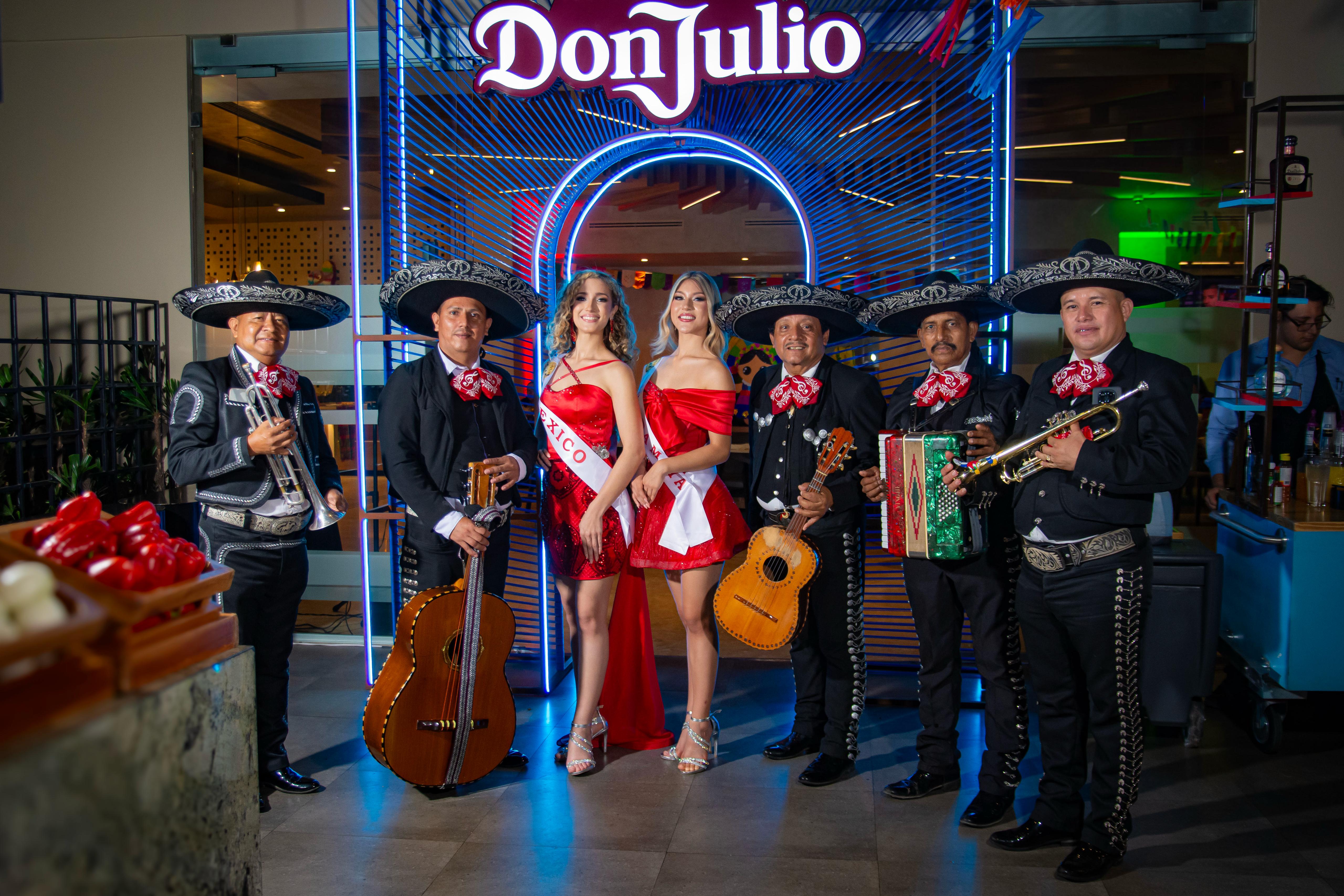 Mariachi Embajadores presentación en vivo